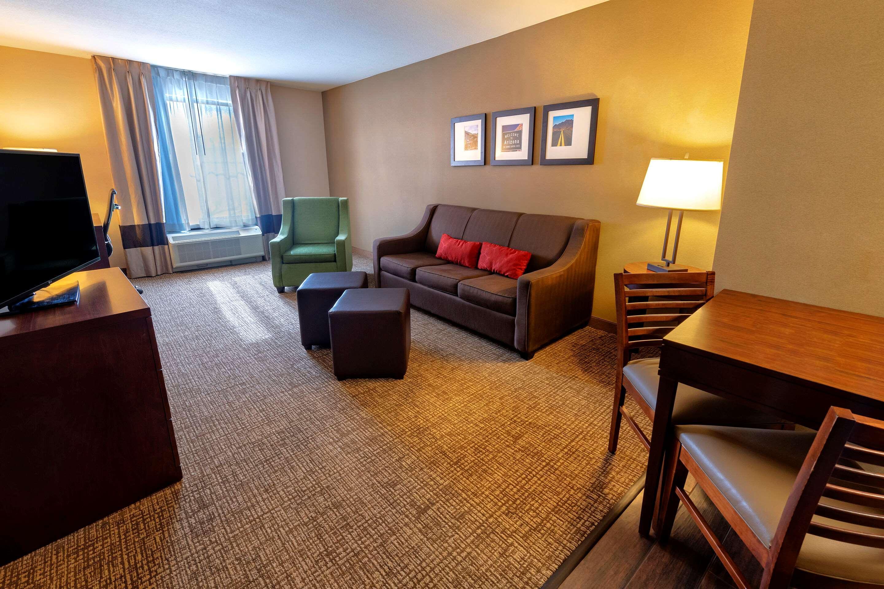 Comfort Suites Goodyear-West Phoenix Екстериор снимка