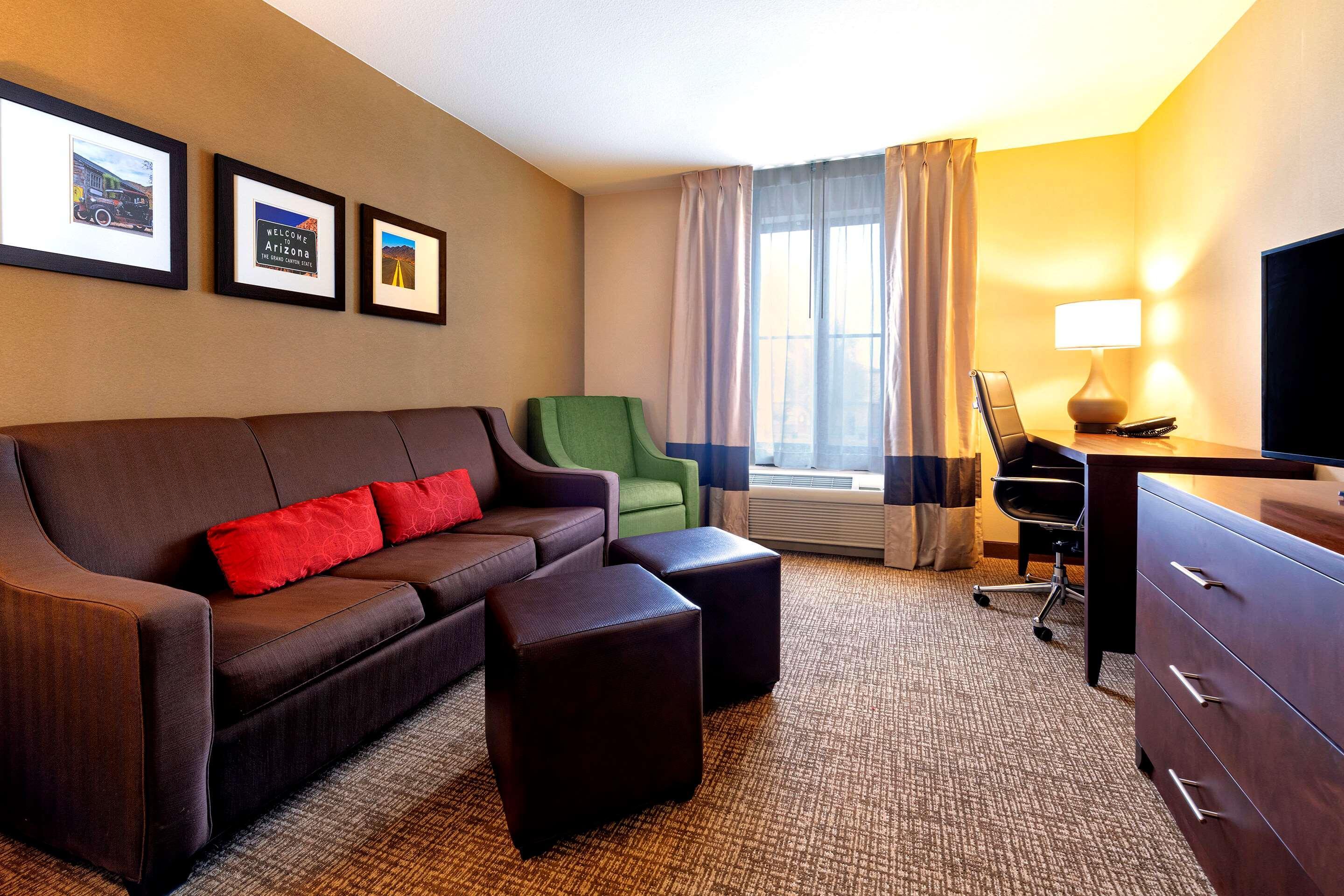 Comfort Suites Goodyear-West Phoenix Екстериор снимка