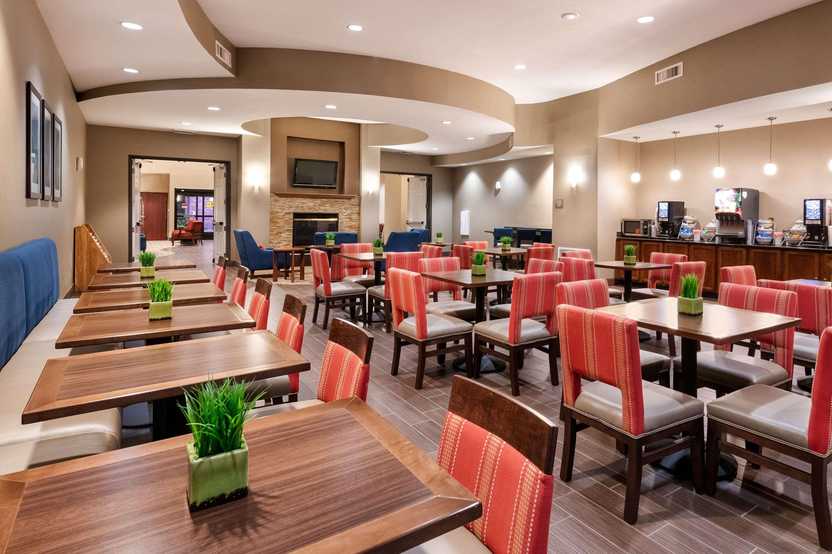 Comfort Suites Goodyear-West Phoenix Екстериор снимка