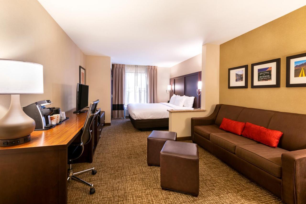Comfort Suites Goodyear-West Phoenix Екстериор снимка